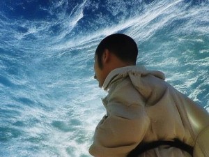 潮水老狼的音乐风格解析：俄罗斯说唱的独特韵味与文化碰撞